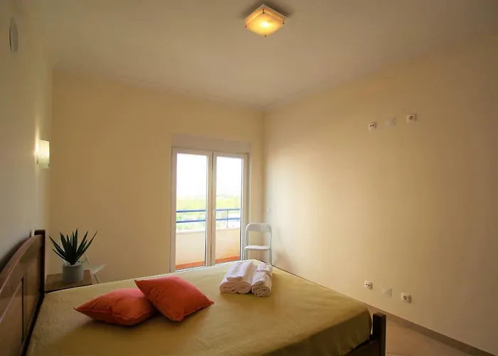 Appartement Da Rocha/1ª Linha2 *