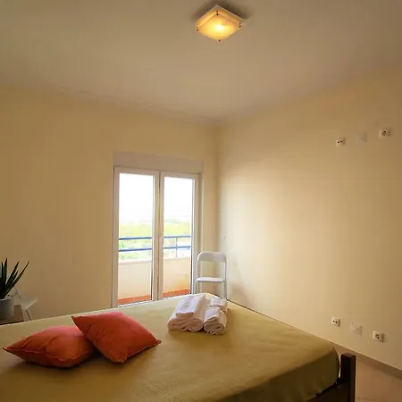 Apartmán Da Rocha/1ª Linha2 *